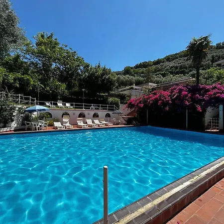Dela By Interhome Apartment Massa Lubrense