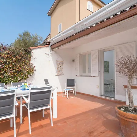 Parco Letizia By Interhome *